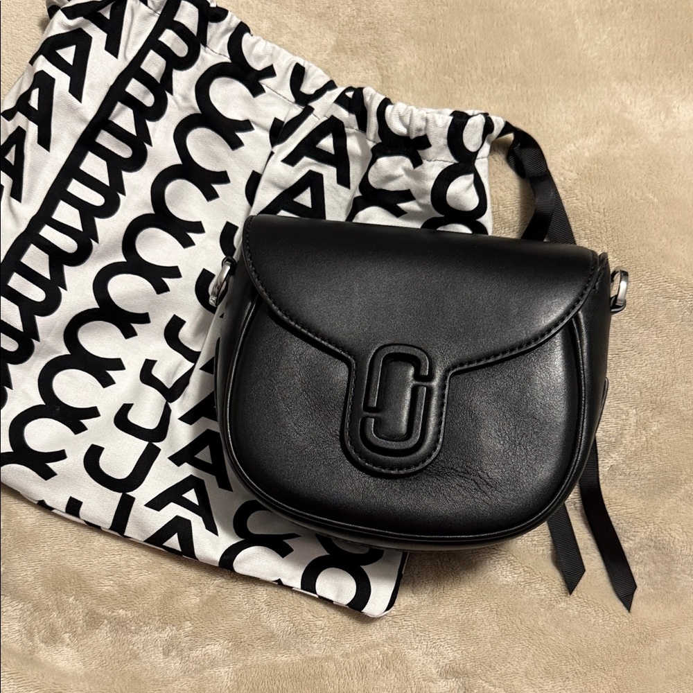 Marc Jacobs saddle crossbody bag